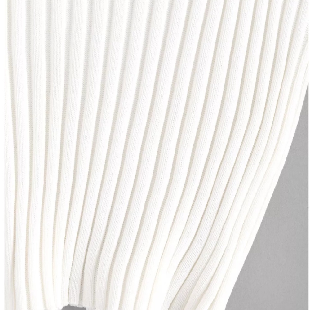 White cropped ribbed knit small scoop neck tanktop - Picture 3 of 3